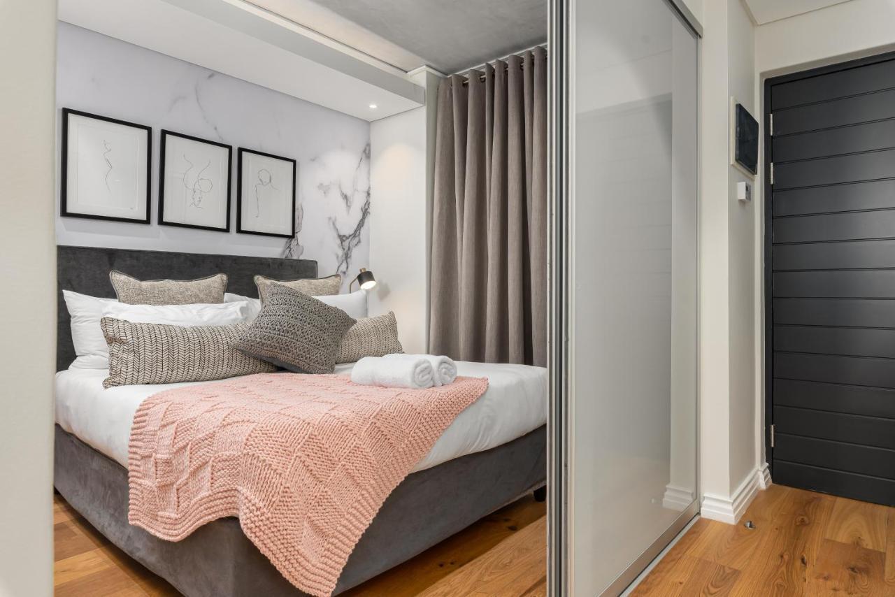 Luxury De Waterkant Apartments เคปทาวน์ ภายนอก รูปภาพ